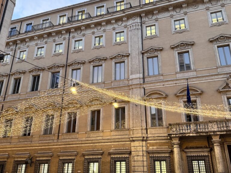 Palazzo de Carolis: An 18th-Century Urban Palace on Rome’s Via del Corso