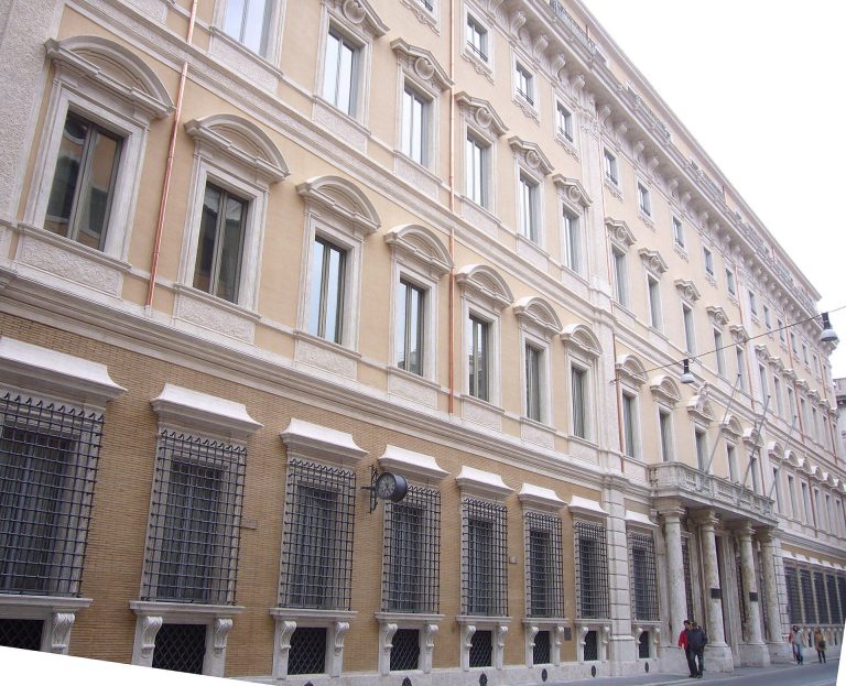 Palazzo De Carolis: An Eighteenth-Century Palace in Rome
