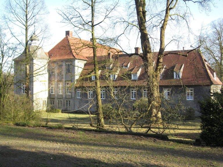 Schloss Eggermühlen: A Baroque Moated Castle in Germany
