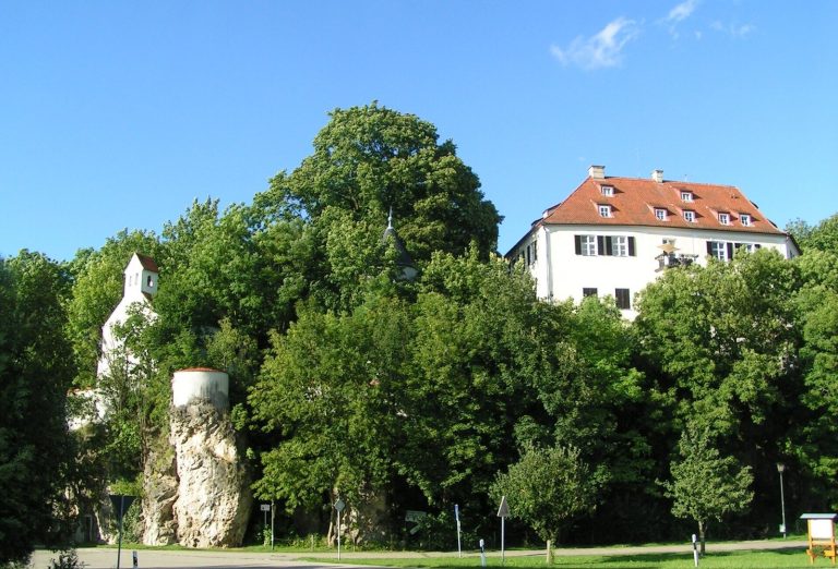 Schloss Wackerstein: A Medieval Castle and Palace in Bavaria