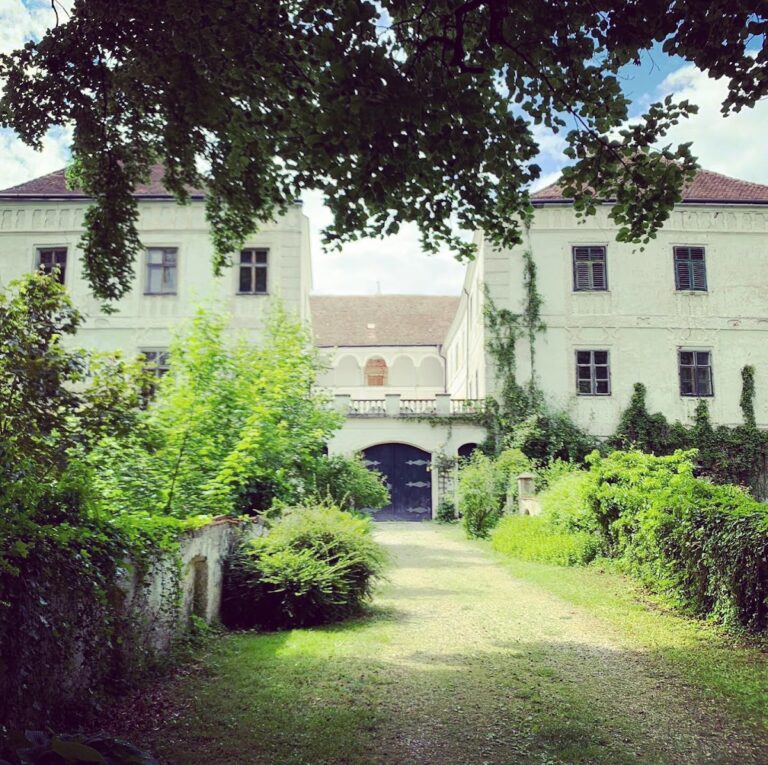 Schloss Katzenberg: A Castle and Baroque Palace in Austria