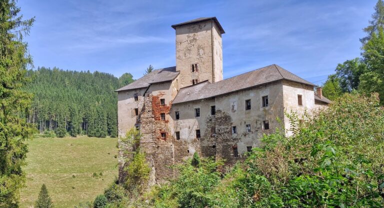 Schloss Waldenstein, Wolfsberg: A Medieval Castle and Reformation Center in Austria