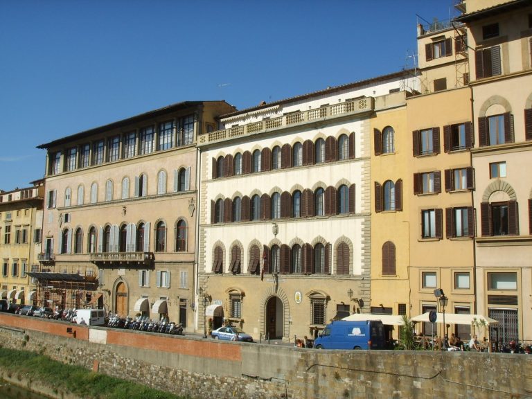 Palazzi Gianfigliazzi: Historic Palaces on Florence’s Lungarno Corsini