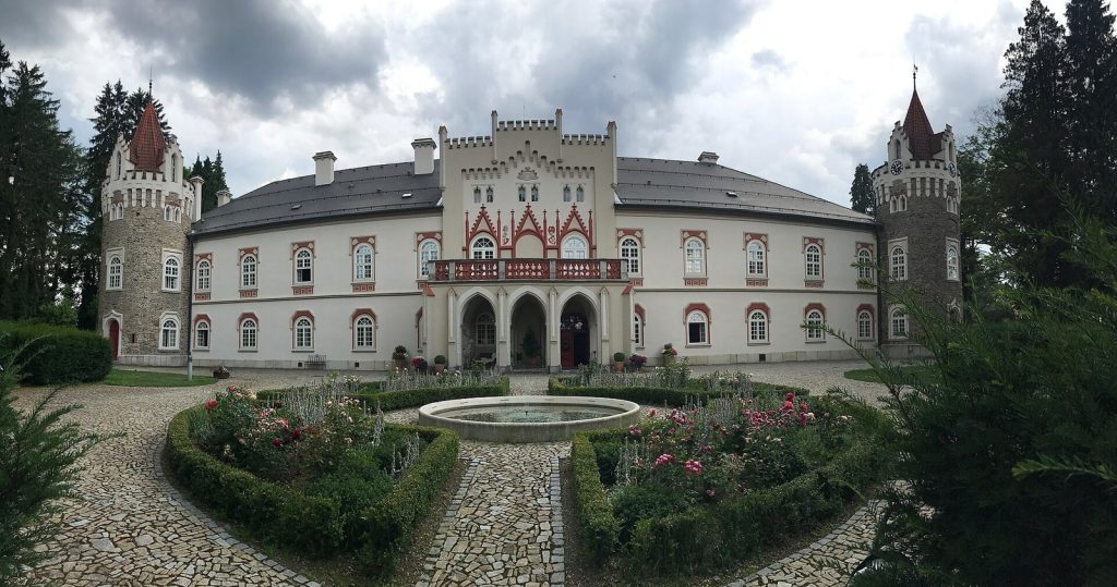 Herálec Castle: A Czech Residence Rebuilt in Neo-Gothic Style 2 Zámek Herálec
