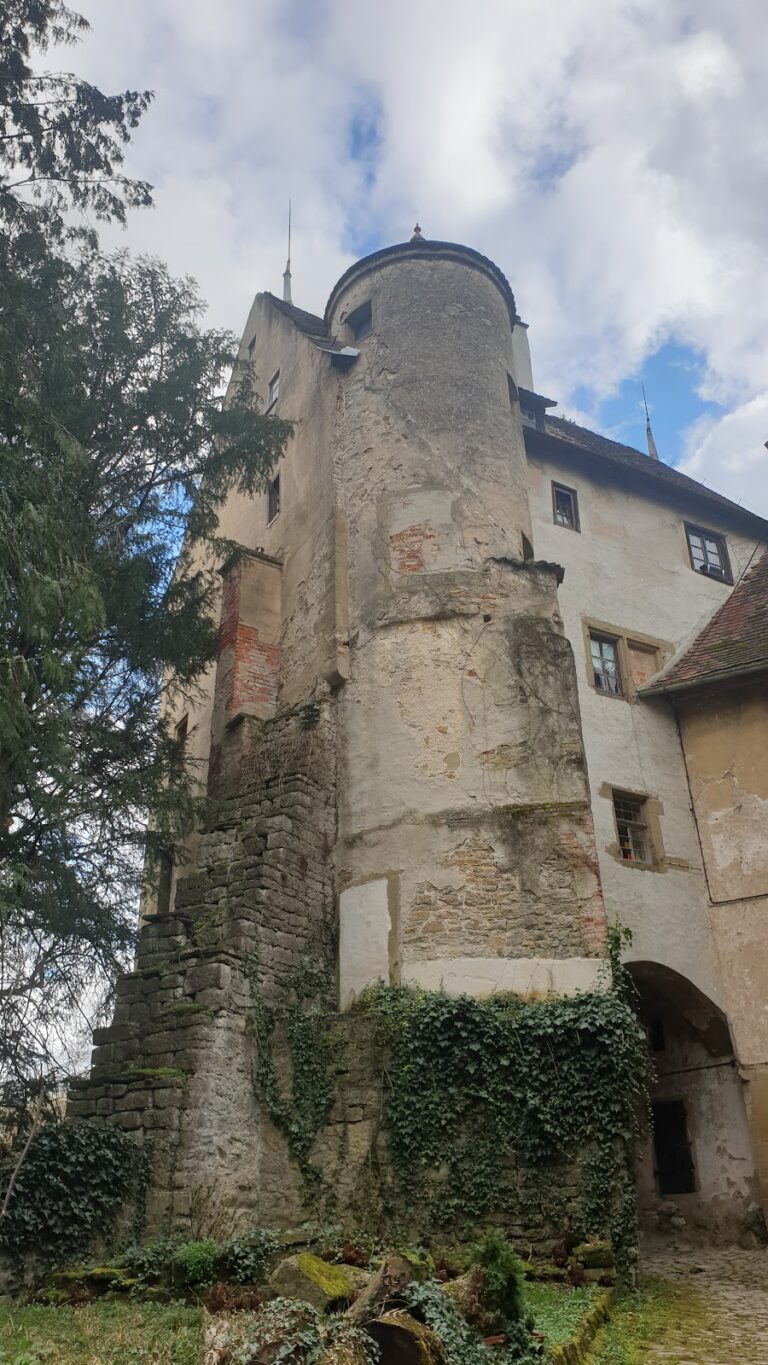 Schloss Hochberg: From Medieval Castle to Renaissance Palace in Germany