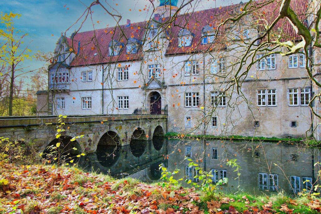 Schloss Ulenburg: A Weser Renaissance Water Castle in Germany 1 Schloss Ulenburg