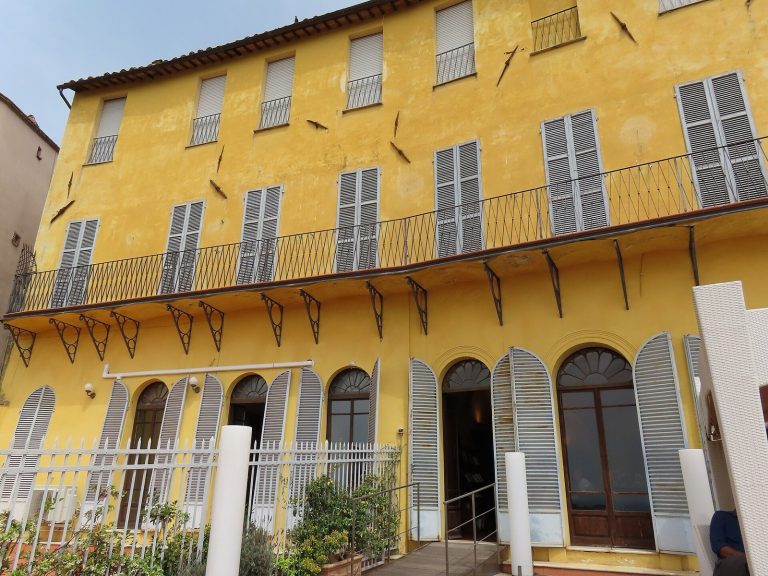 Palazzo Sorbello: A Baroque Aristocratic Residence and Museum in Perugia