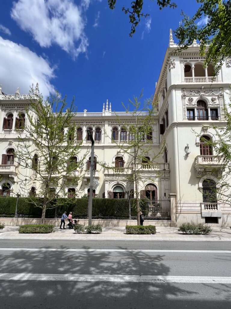 Antiguo Palacio de los Müller: A Neo-Plateresque Palace in Granada