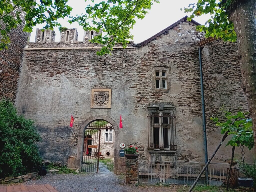 Château de Cambiaire: A Fourteenth-Century Seigneurial Residence in France 4 Château de Cambiaire
