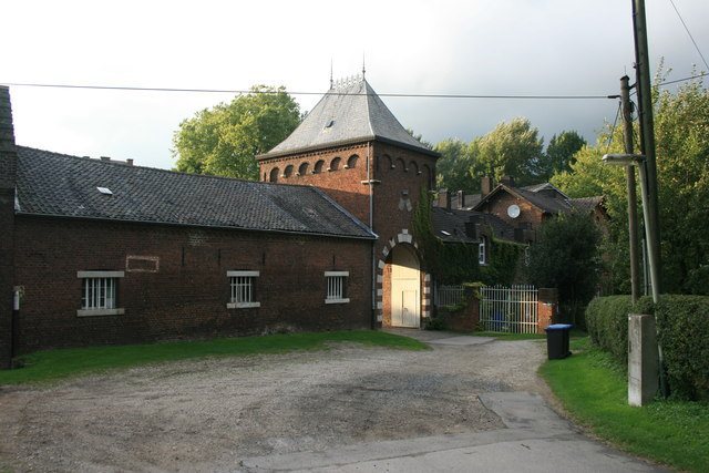 Schloss Ottenfeld: A Manor Estate in Alsdorf, Germany