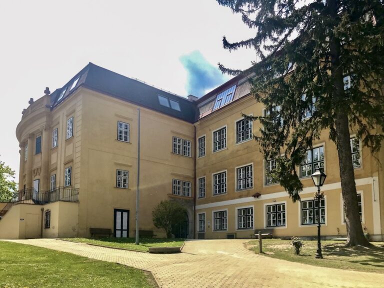 Schloss Rodaun: A Historic Castle and School Center in Vienna