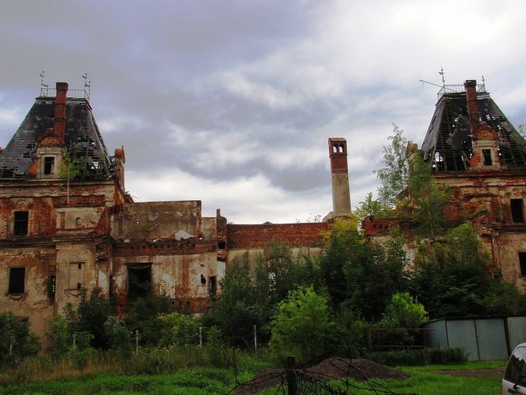 Churschwandt Palace in Stolec: A Baroque Palace Complex in Poland