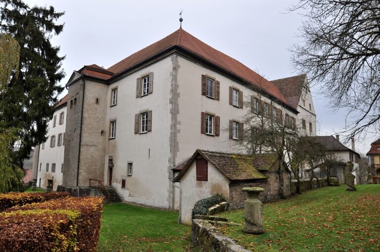 Schloss Haltenbergstetten: A Castle and Palace Complex in Germany