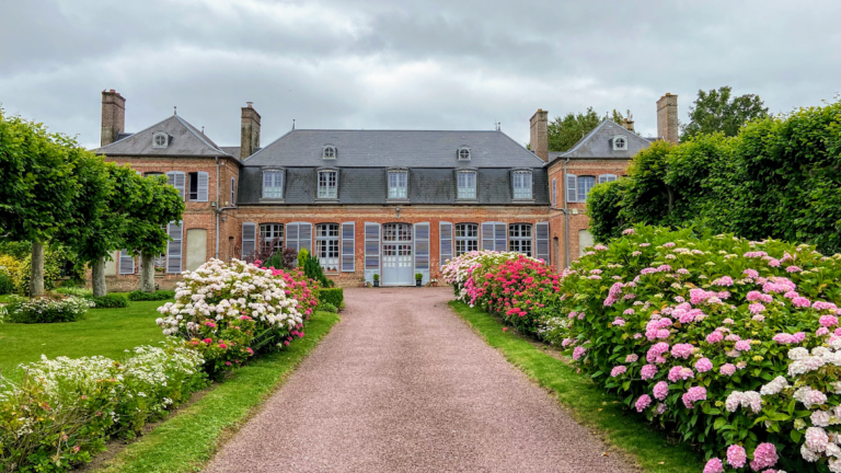 Château d’Aigneville: An Eighteenth-Century Neoclassical Manor House