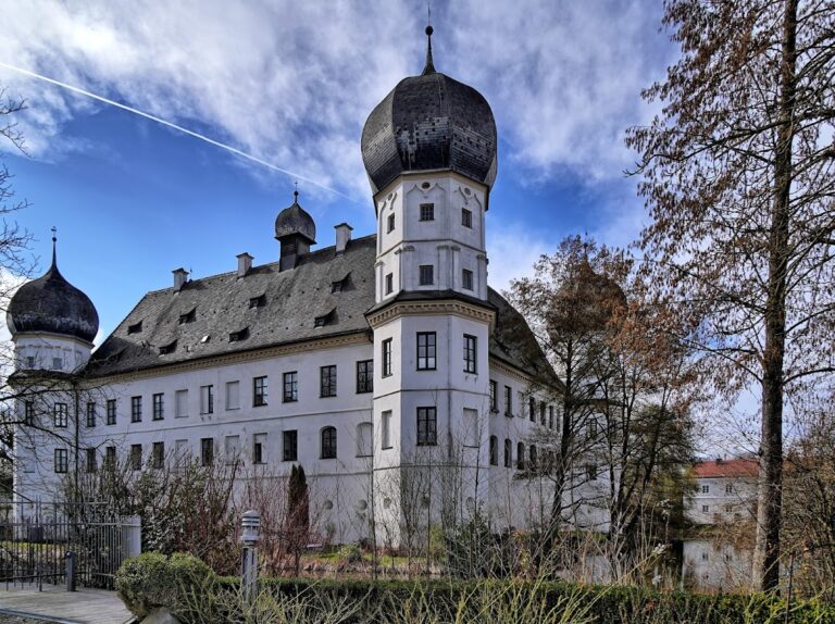 Schloss Schwindegg: A Renaissance Moated Castle in Germany