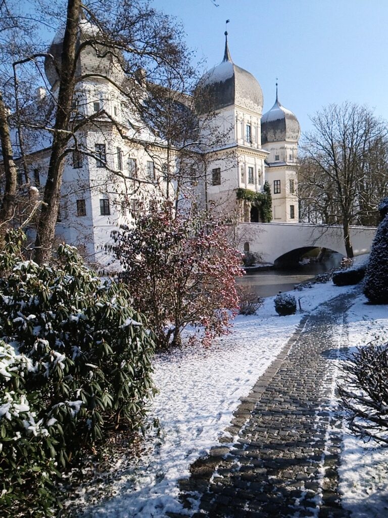 Schloss Schwindegg: A Renaissance Moated Castle in Germany 2 Schloss Schwindegg
