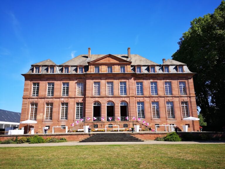 Château de Dietrich: Historic Château and Company Headquarters in Reichshoffen