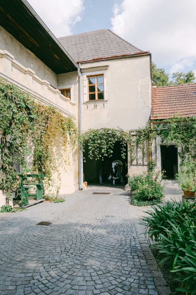 Schloss Oberstockstall: A Renaissance-Style Manorial Estate in Austria 2 Schloss Oberstockstall