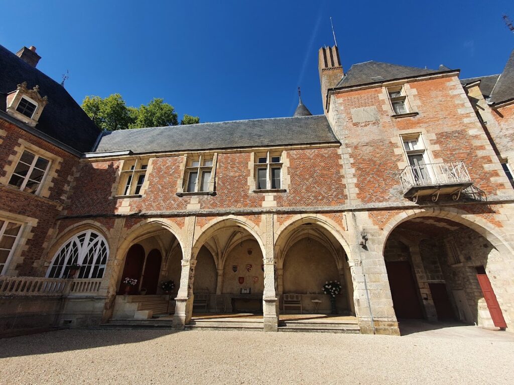 Château de Fleurigny: A Medieval Château Transformed in the Renaissance 2 Château de Fleurigny