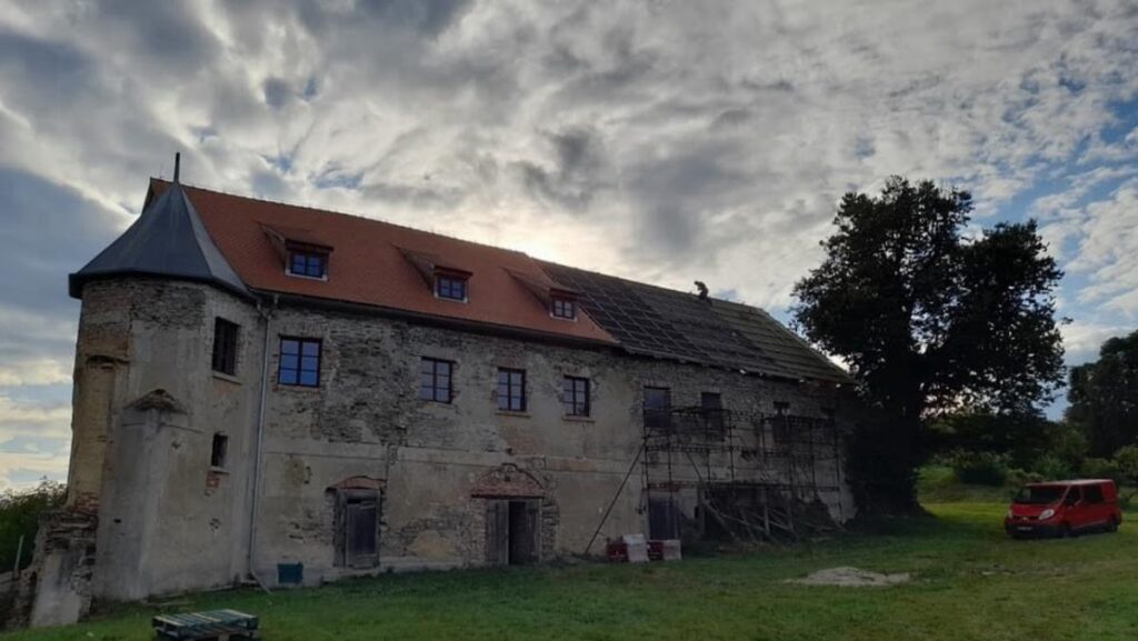 Kopaniny Chateau: A Renaissance Residence with a Gothic Core in Czechia 1 Kopaniny Chateau