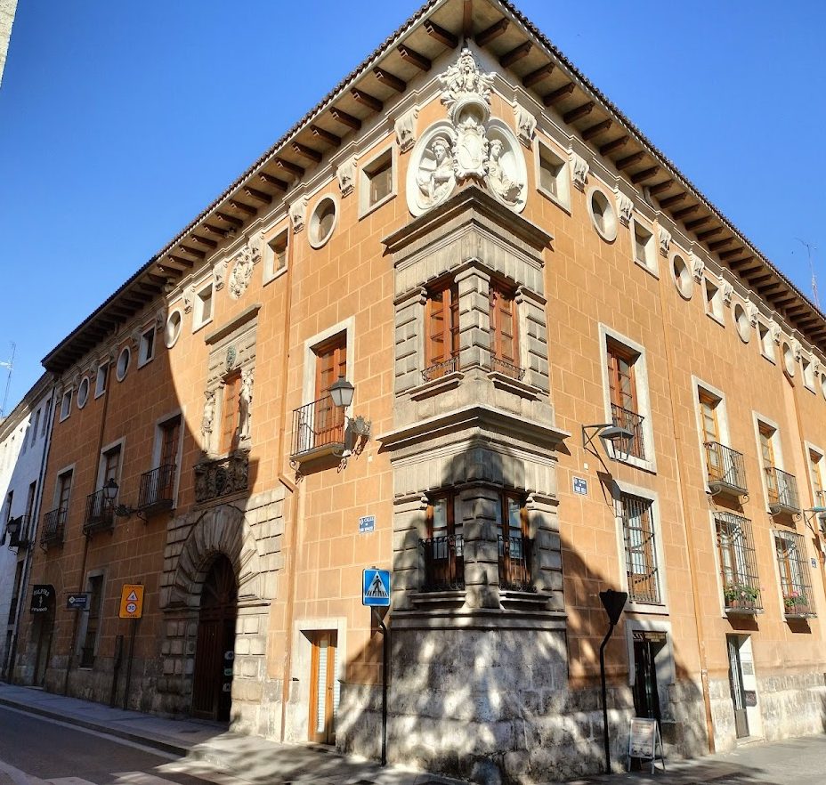 Palacio de los marqueses de Valverde: A Renaissance Palace in Valladolid 1 Palacio de los marqueses de Valverde