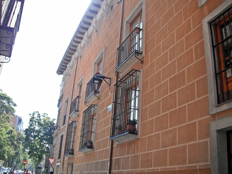 Palacio de los marqueses de Valverde: A Renaissance Palace in Valladolid