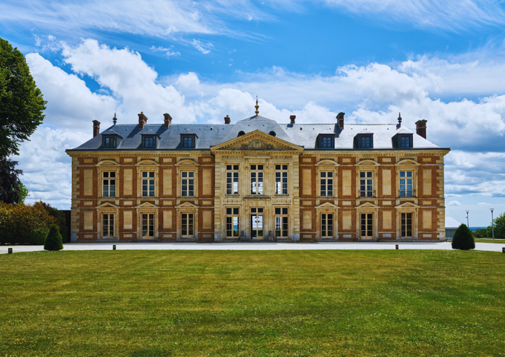 Château de Canteleu: A Seventeenth-Century Residence in France 1 Château de Canteleu