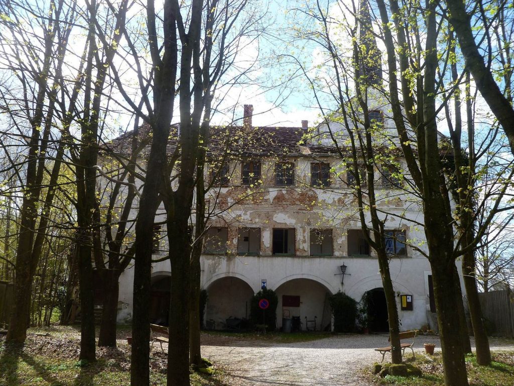 Schloss Wildenau: A Moated Castle in Austria 2 Schloss Wildenau
