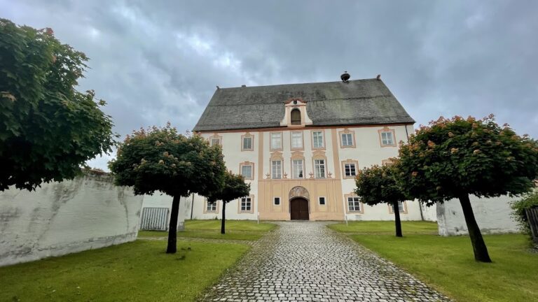 Schloss Ummendorf: A Renaissance Castle in Germany
