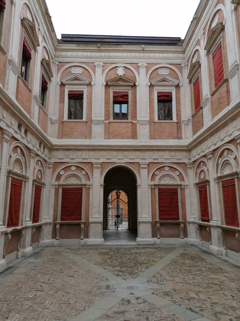 Palazzo Naselli Crispi: A Renaissance Palace in Ferrara 1 Palazzo Naselli Crispi