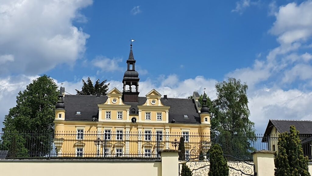 Schloss Tannbach: A Historicist Private Castle Complex in Austria 2 Schloss Tannbach