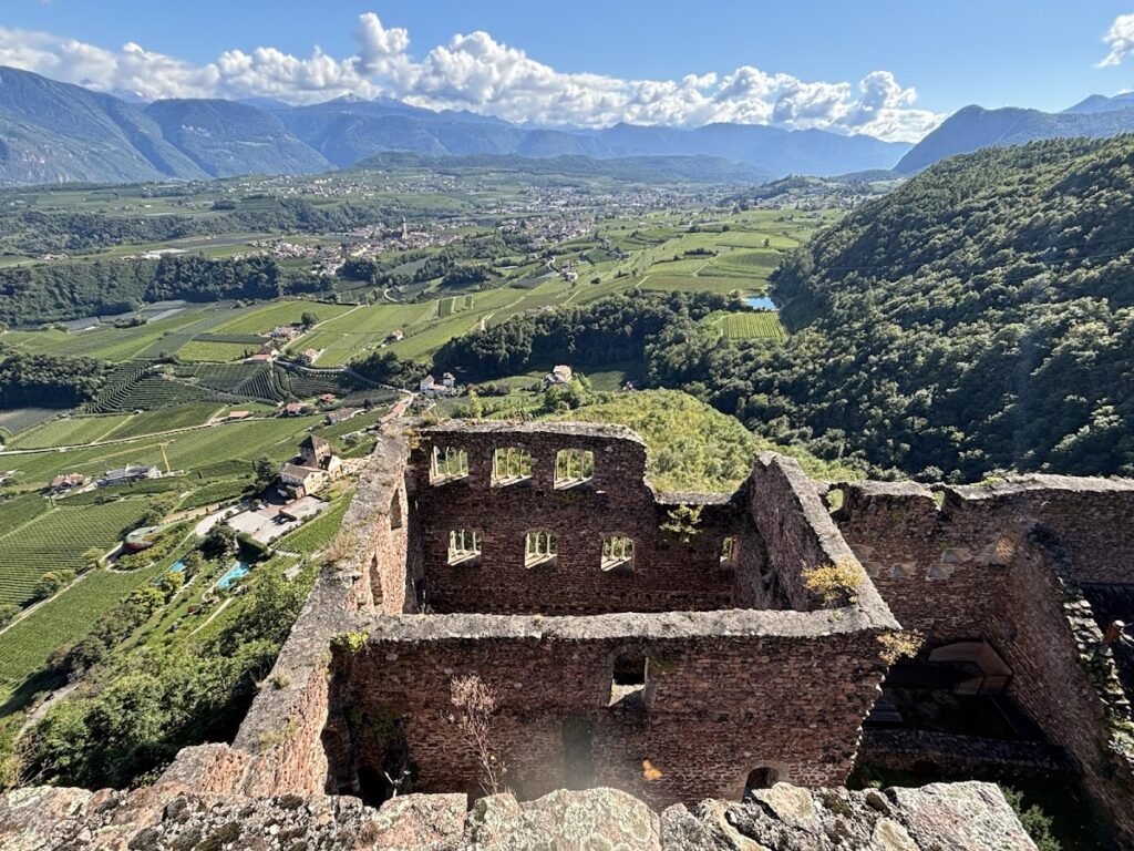 Boymont Castle: A High-Medieval Castle Ruin in South Tyrol 3 Boymont Castle