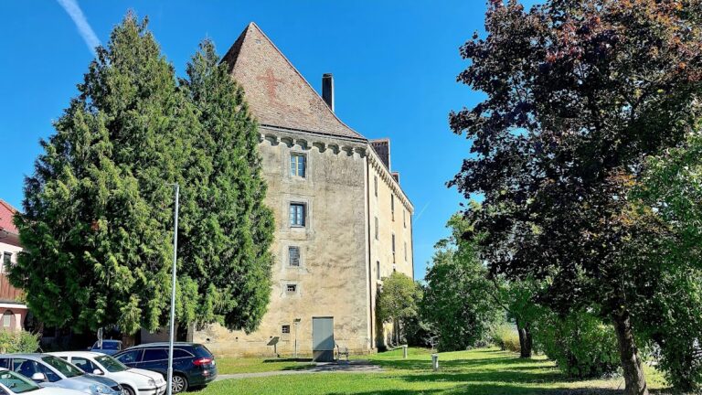 Pragstein Castle: A Danube Water Castle in Austria