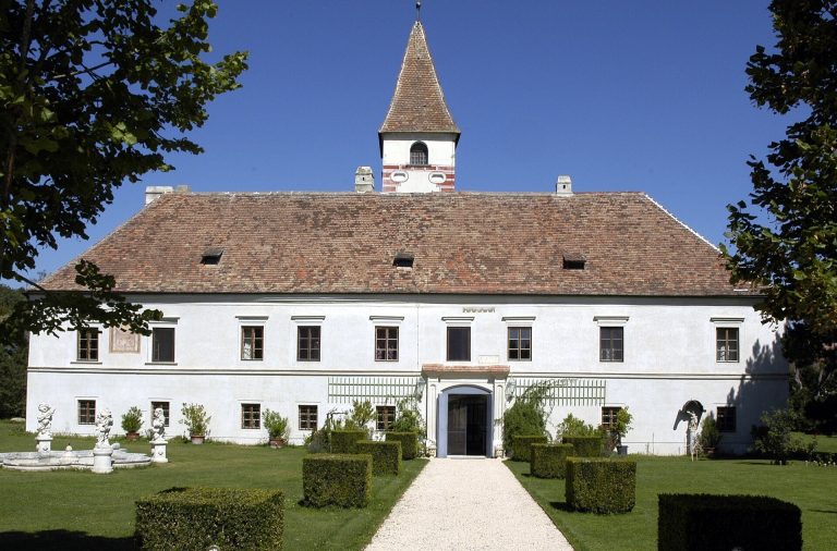 Schloss Limberg, Maissau: A Late-Gothic Castle Estate in Austria
