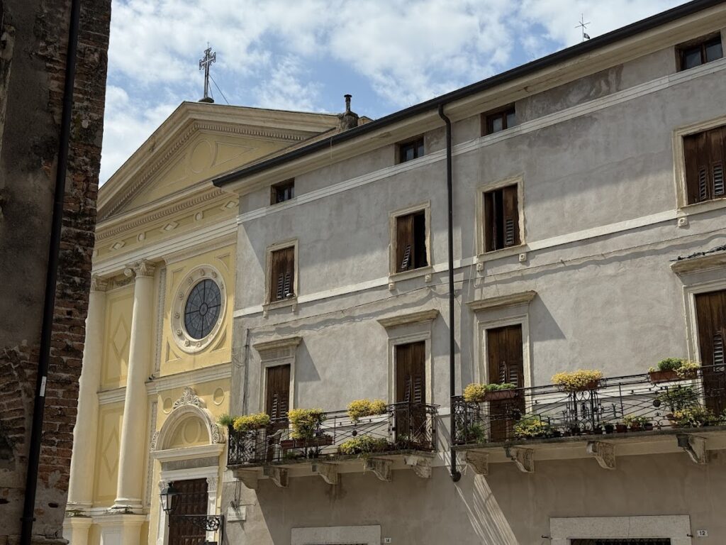 Palace of Justice in Soave: A Medieval Courthouse in Italy 2 Palace of Justice in Soave