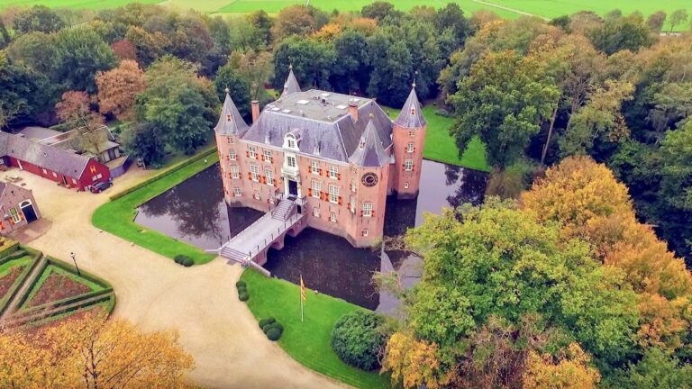 De Nederhorst: A medieval castle in Nederhorst den Berg, Netherlands