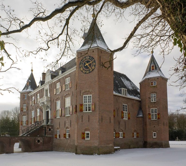 De Nederhorst: A Historic Castle in the Netherlands