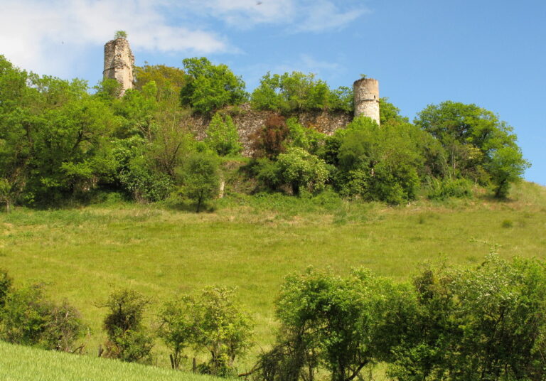 Château de Combefa: A Medieval Episcopal Fortress in France