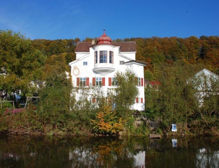 Schloss Inching: A Baroque Summer Palace in Germany