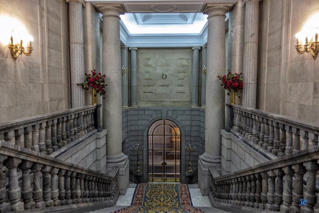 Palacio de Buenavista: From Aristocratic Residence to Spanish Army Headquarters 4 Palacio de Buenavista