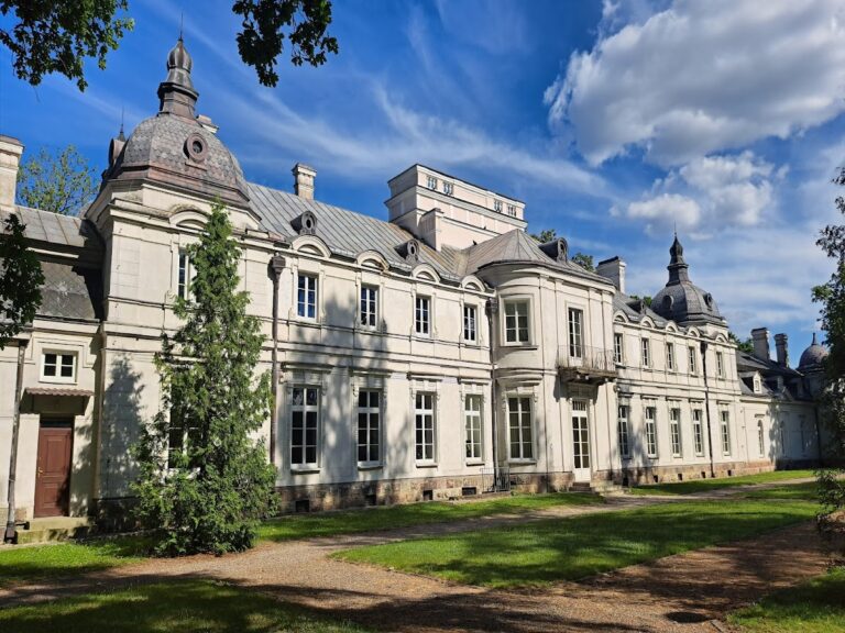 Rudka Palace: A Neobaroque Estate Residence in Poland