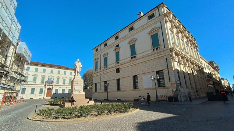Palazzo Thiene Bonin Longare: A Palladian Renaissance Palace in Vicenza