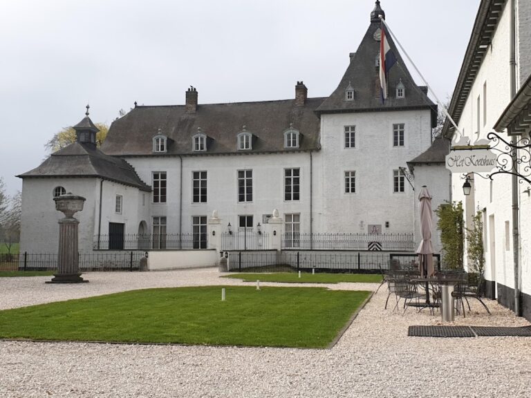 Castle of Rijckholt: A Medieval Lordship Seat in the Netherlands