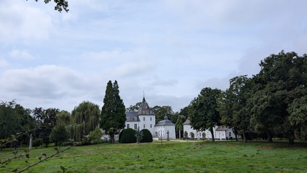 Castle of Rijckholt: A Medieval Lordship Seat in the Netherlands 2 Castle of Rijckholt