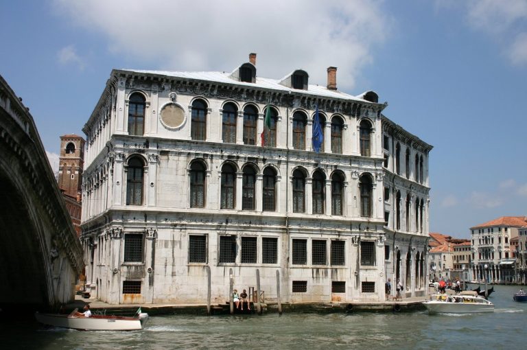 Palazzo dei Camerlenghi: Venice’s Renaissance Financial Office Palace