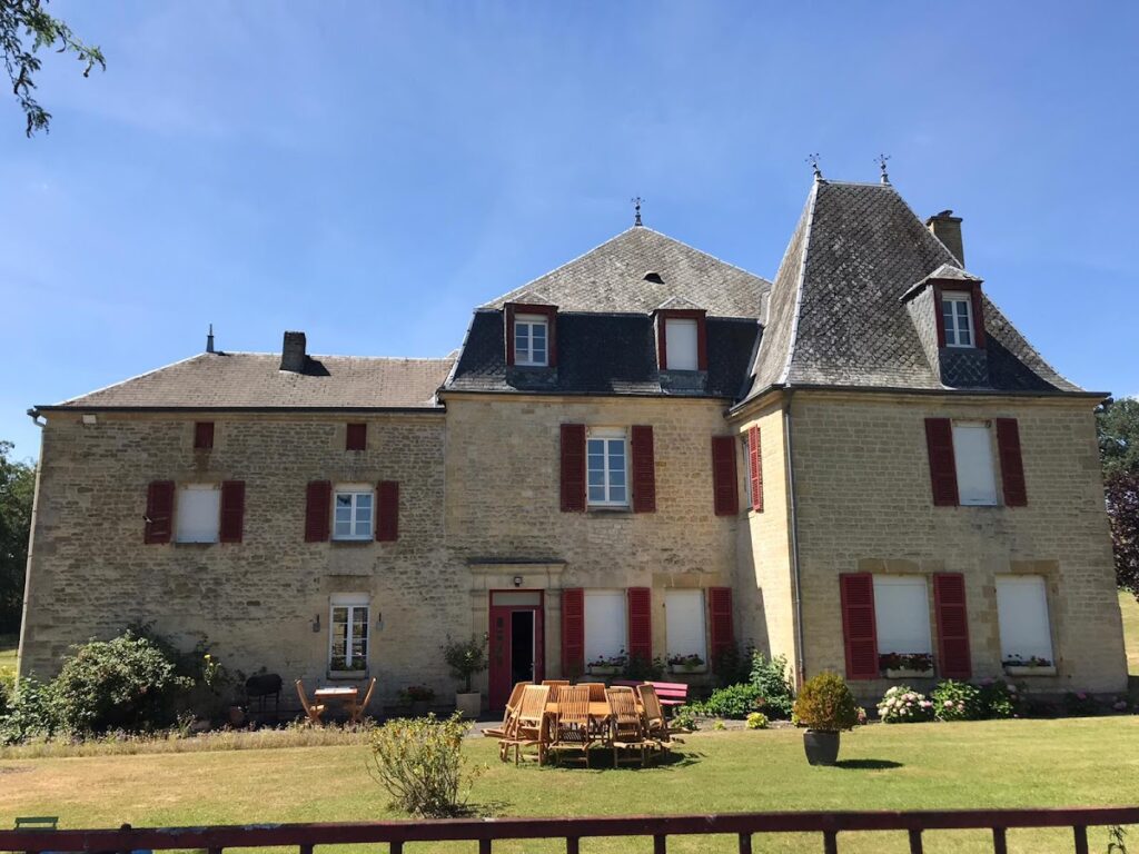 Château de Lametz: A Historic Manor in France 2 Château de Lametz