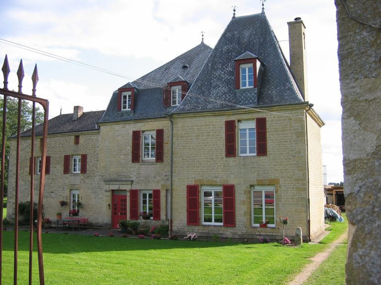 Château de Lametz: A Historic Manor in France