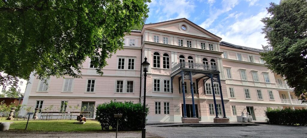 Arenberg Castle, Salzburg: A Historic Castle and Conference Center 1 Arenberg Castle, Salzburg