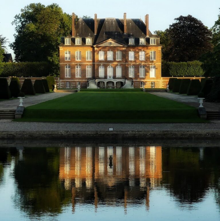 Château de Bois-Héroult: An Eighteenth-Century Pleasure Residence in France