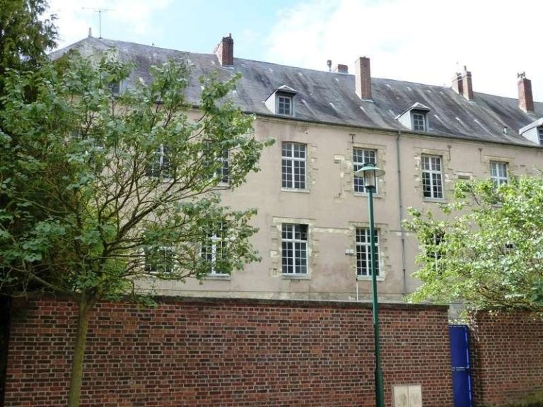 Château de La Fère: A Renaissance Castle in France